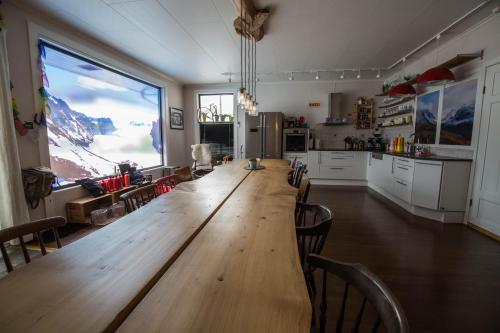 Sogndal Lodge & Guiding - image 2