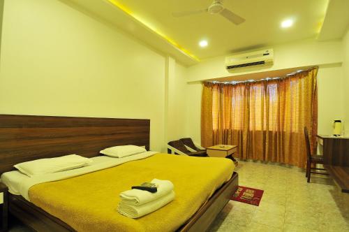 Sandy Resort Sandy Resort is perfectly located for both business and leisure guests in Daman. The property offers a wide range of amenities and perks to ensure you have a great time. Service-minded staff will welc