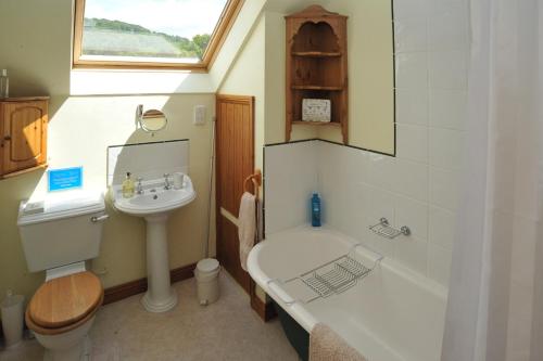 Town End Farm Cottages - image 13