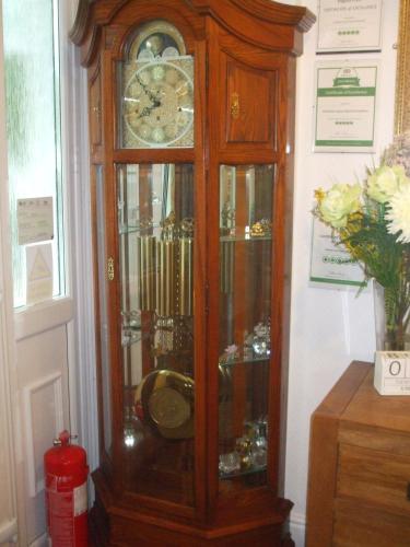 Oakfield Guest House - image 6