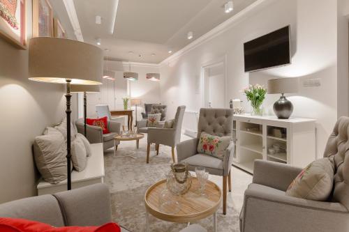 AVANTI Home 3