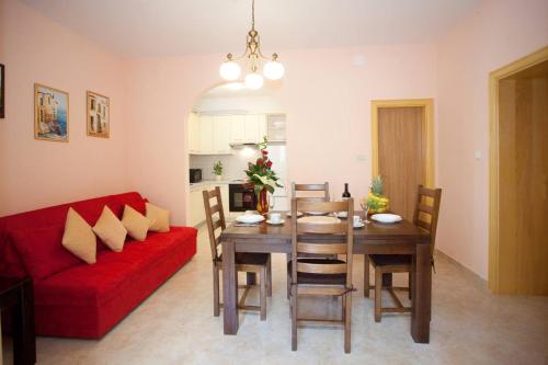 Apartments Beautiful Sandy Beach - image 7
