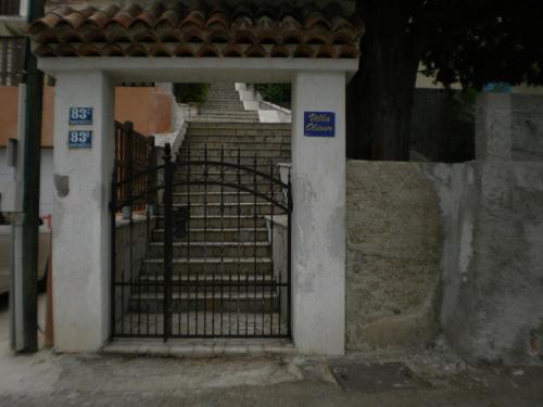 Apartments Pinezić - image 11