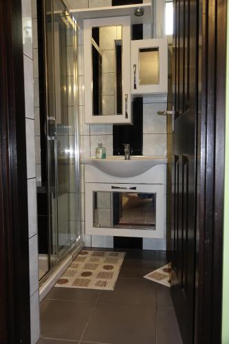 Mesteri Apartman in Mesteri