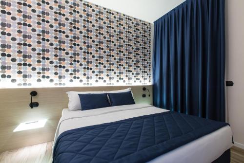 One-Bedroom Apartment image 10