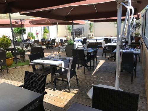 Viesnīcas āriene, LOGIS Hotel-Restaurant Le Relais d'Aligre in Châteauneuf-en-Thymerais