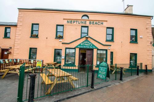 Pemandangan luar, Reddans of Bettystown Luxury Bed & Breakfast, Restaurant and Bar                                 in Bettystown