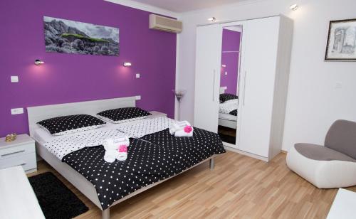  Apartment Sabioncello, Pension in Split