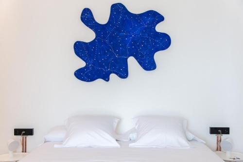 Sodium Boutique Hotel - image 11