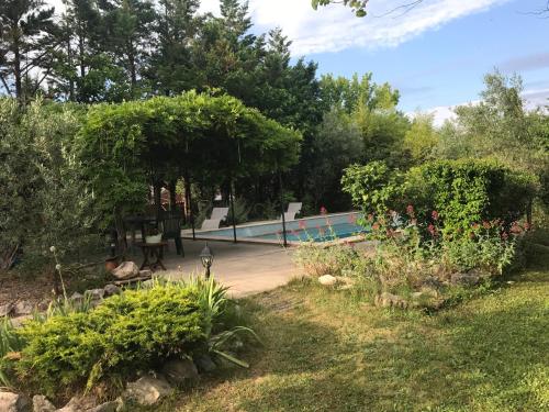 Skats, Le clos des olivettes in Sainte-Croix-de-Quintillargues