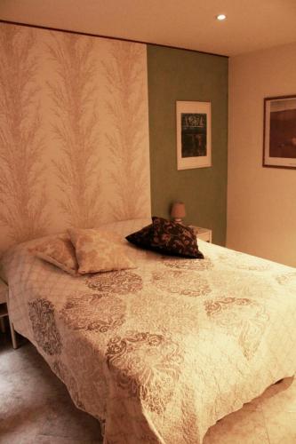 Bacanal Apartment - image 3