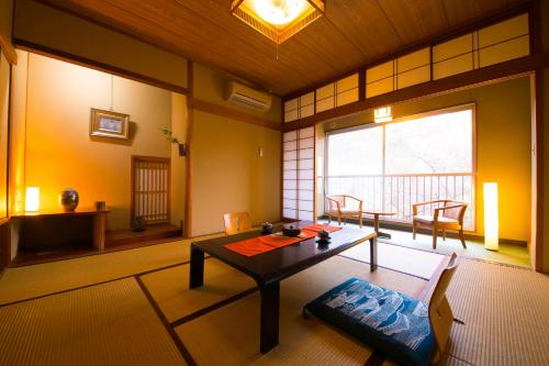 Japanese-Style Twin Room with Private Bathroom