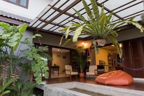 Modern Thai Home