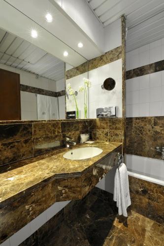 Hotel Balmes - image 8