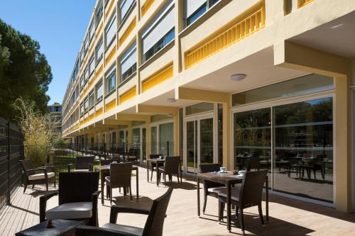 Opéralia Hôtel les Pins - image 10