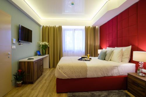1 queen bed