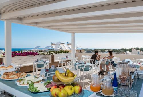 Artemide Hotel - image 2