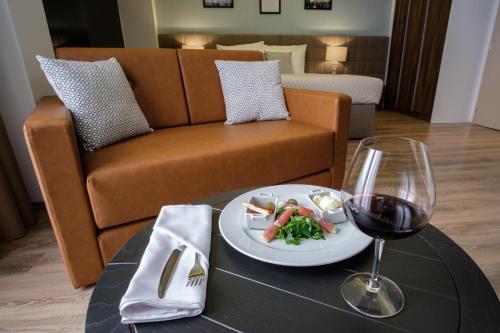SL Industry Hotel - image 7