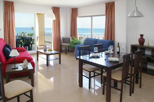 Apartamentos Euromar Playa - image 5