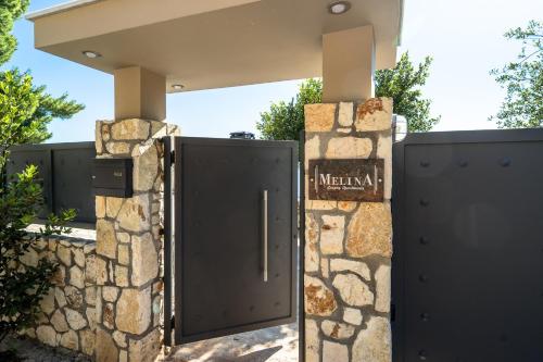  Melina Apartments Pool View in Argostoli