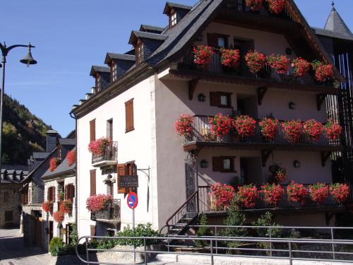 Hotel in Arties