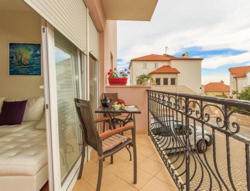 La Vita e Bella Apartment - image 2