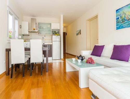 La Vita e Bella Apartment - main image