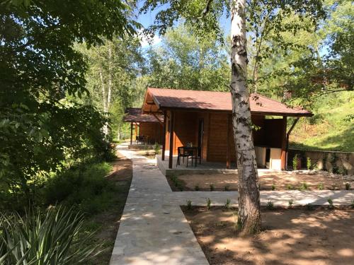 Friends Bungalows - image 2