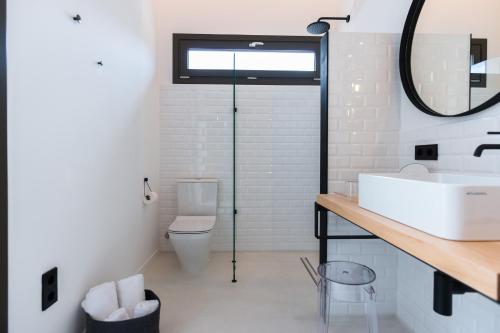 Sodium Boutique Hotel - image 5