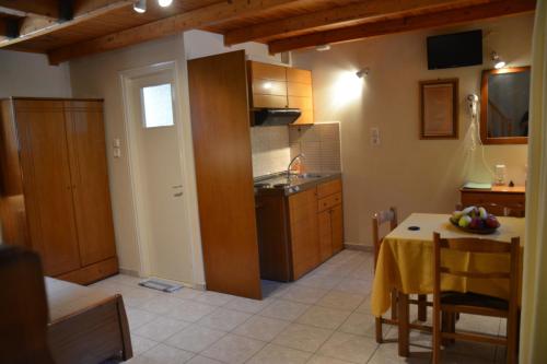 Aristotelis Apartments - image 6