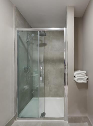 Giles Norman Gallery & Townhouse - image 10