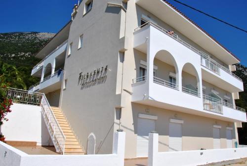 Filoxenia Hotel & Apartments