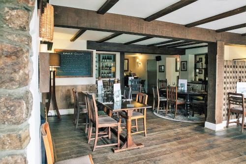 Létesítmények, Rose And Crown in Nottage