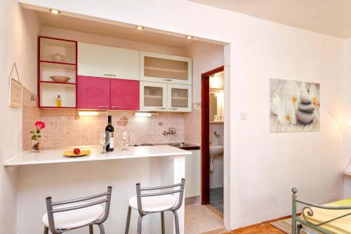  Apartment Nada in Stari Grad