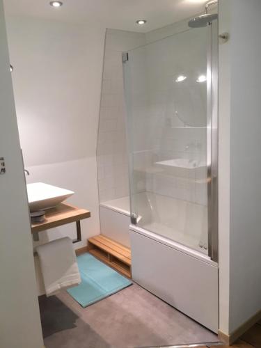 Instalaciones, Duplex Little Cottage in Abbeville