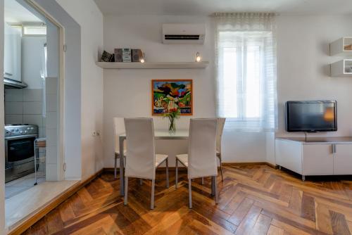Beach Apartment Lana, Split (photo 2)