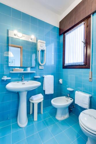 Single Room image 4