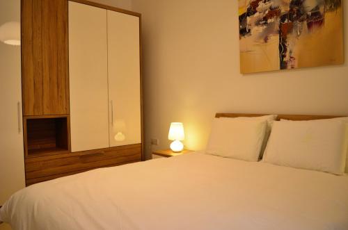Hepburn Holiday Apartment - main image