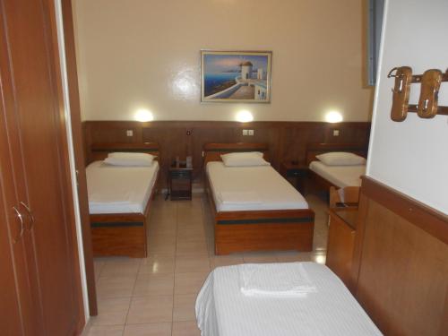 Hotel Admitos - image 8