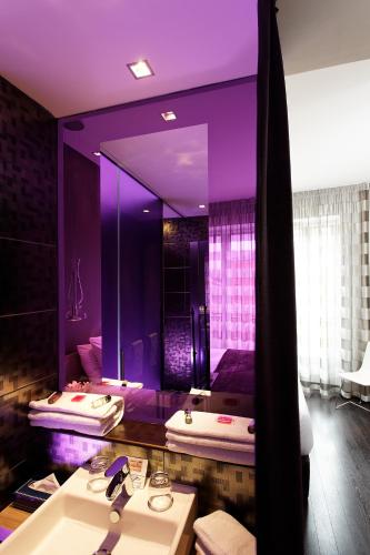Citiz Hotel - image 12
