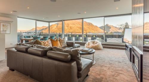 Penthouse on Hallenstein by Amazing Accom - Apartment - Queenstown