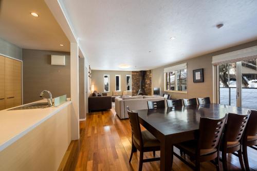 アルパイン アズミ アパートメント