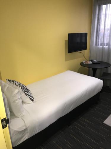 Value Suites Green Square - image 4