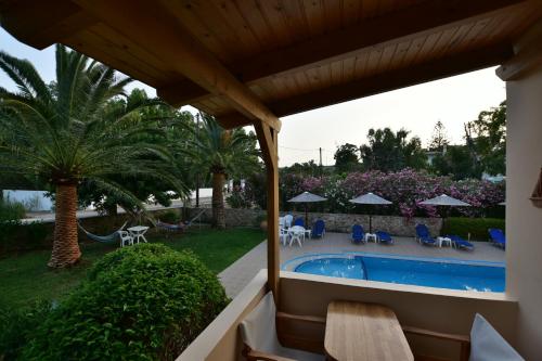 Balcony/terrace, Flisvos Rooms in Pelekanos