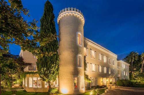 Hôtel Château de la Tour - Hôtel - Cannes