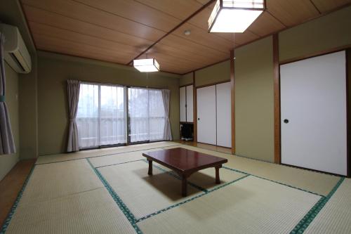 Shirako White Palace