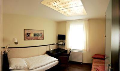 1 twin bed