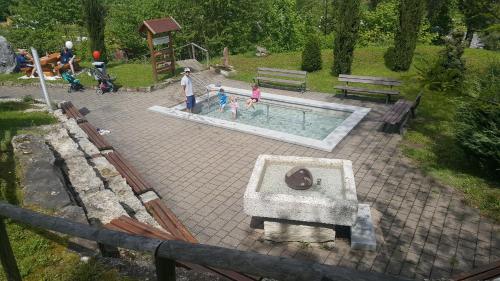 Campinghütte im SportErlebnisPark Allmersbach im Tal (Campinghutte im SportErlebnisPark Allmersbach im Tal) in 阿爾默斯巴赫