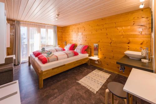 apartment EFEU "mit stil & tradition" in Grächen, Schweiz