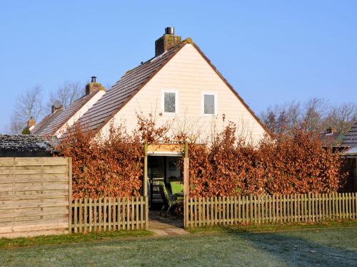 Cosy Holiday Home in Noordwijkerhout near Lake